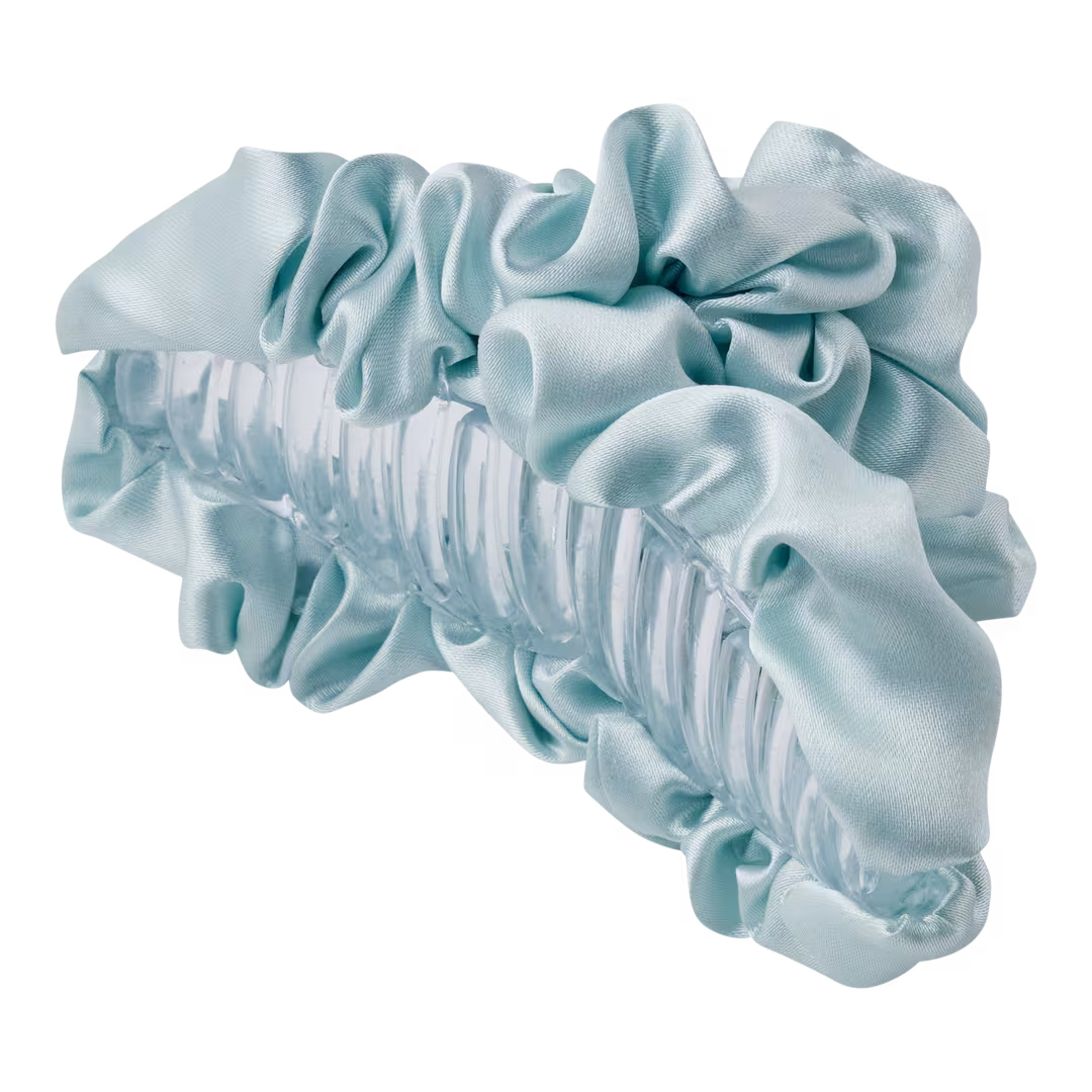 Product-obsessed  Satin Ruffle Claw Clip
