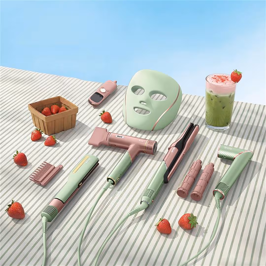 Shark Beauty  CryoGlow Red Blue & Infrared iQLED Face Mask & Under Eye Cooling