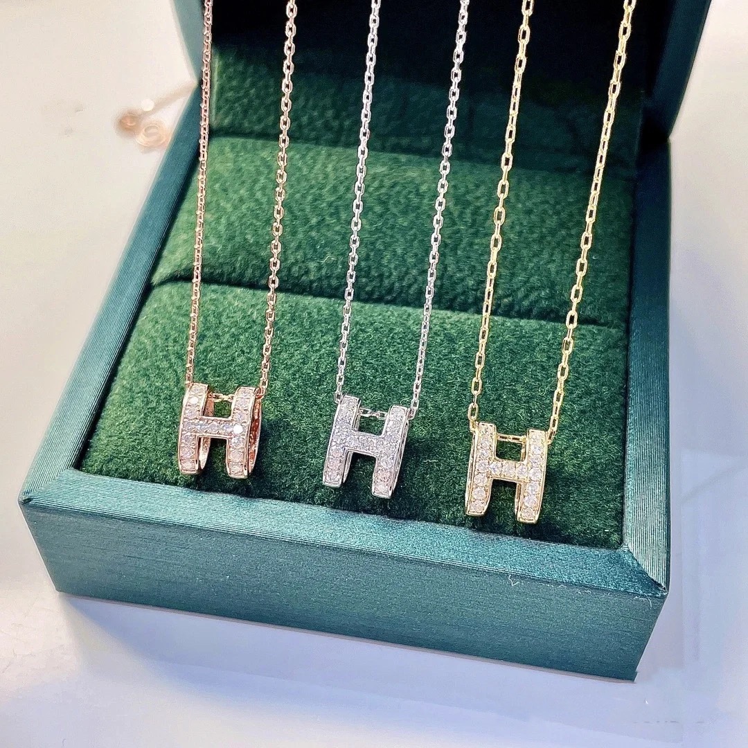 Hermes Pop H pendant, diamonds