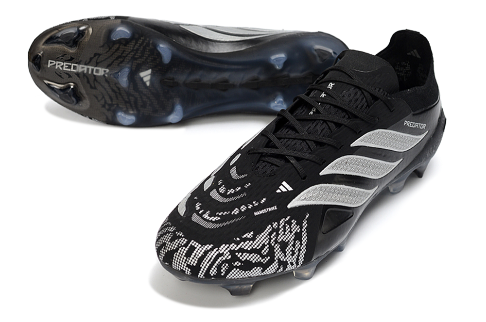 A Predator Elite FG 26 Full Knit Soccer Boots