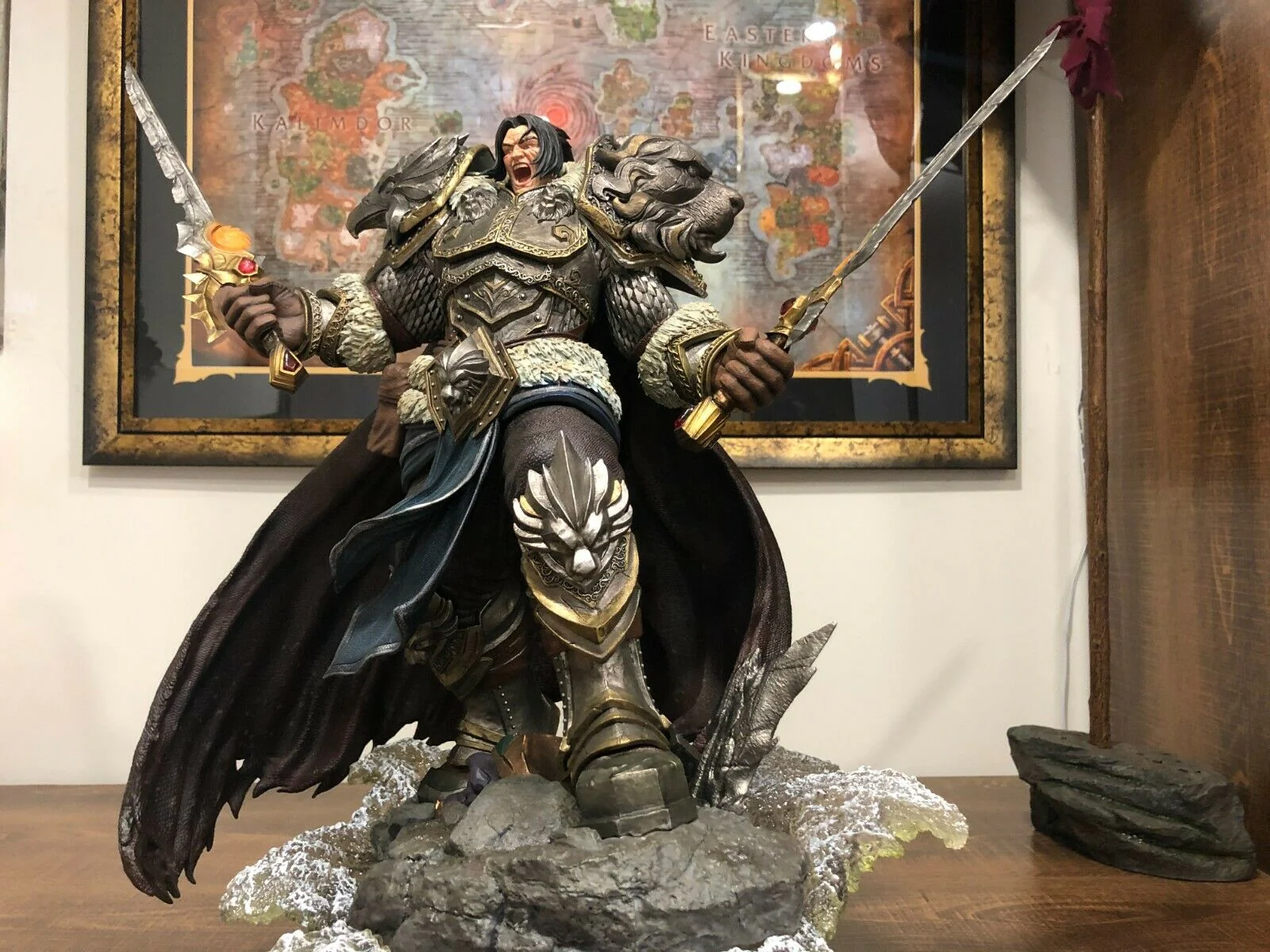 World of Warcraft - Varian Wrynn | 1:5 Resin Statue | vom Bigfoot Studio