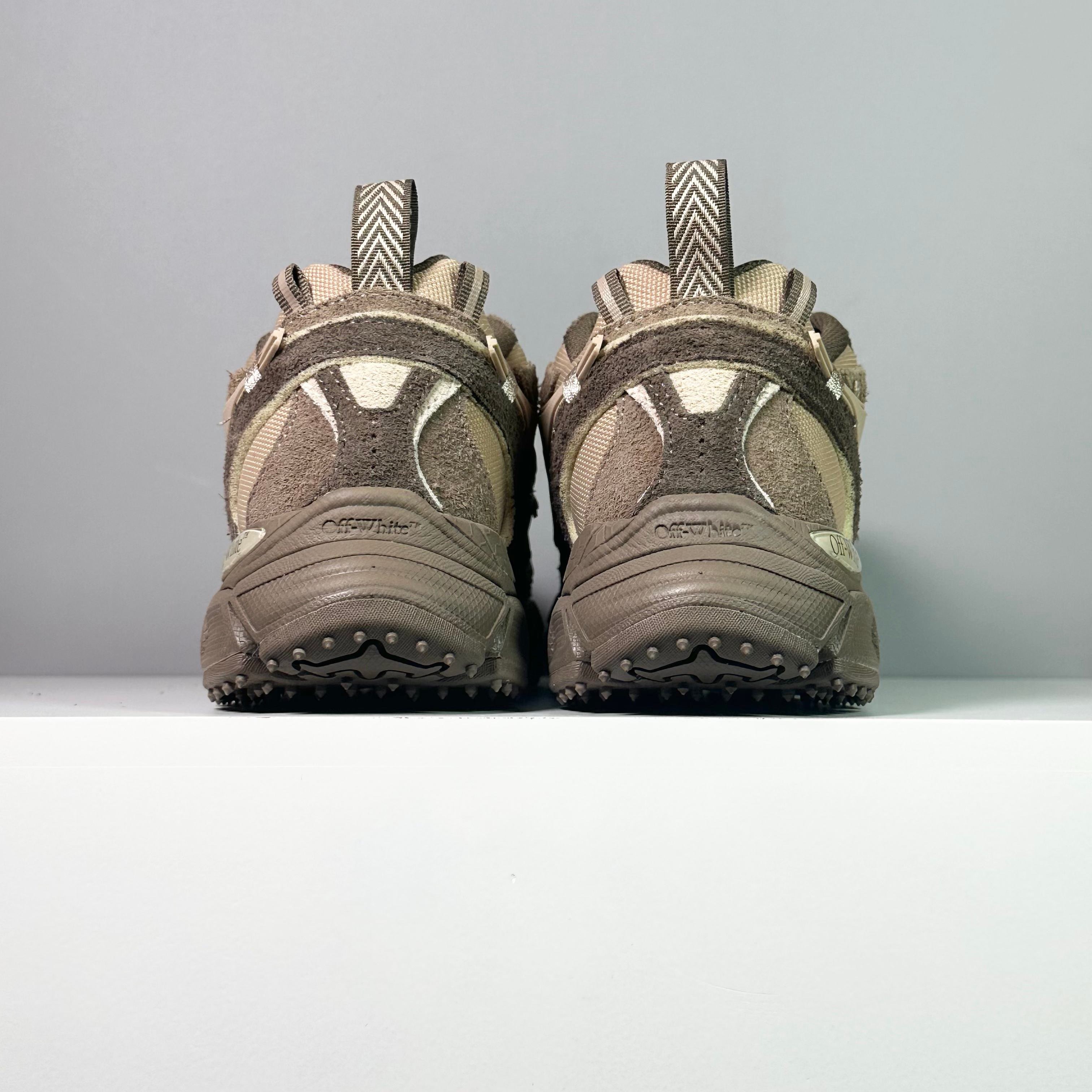 Off-White Be Right Back - CCSHOES
