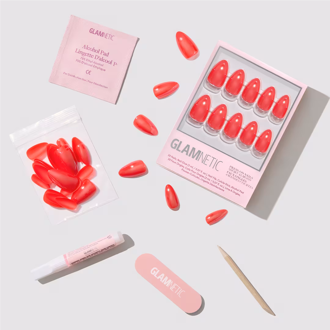 Glamnetic  Red Flag Press-On Nails