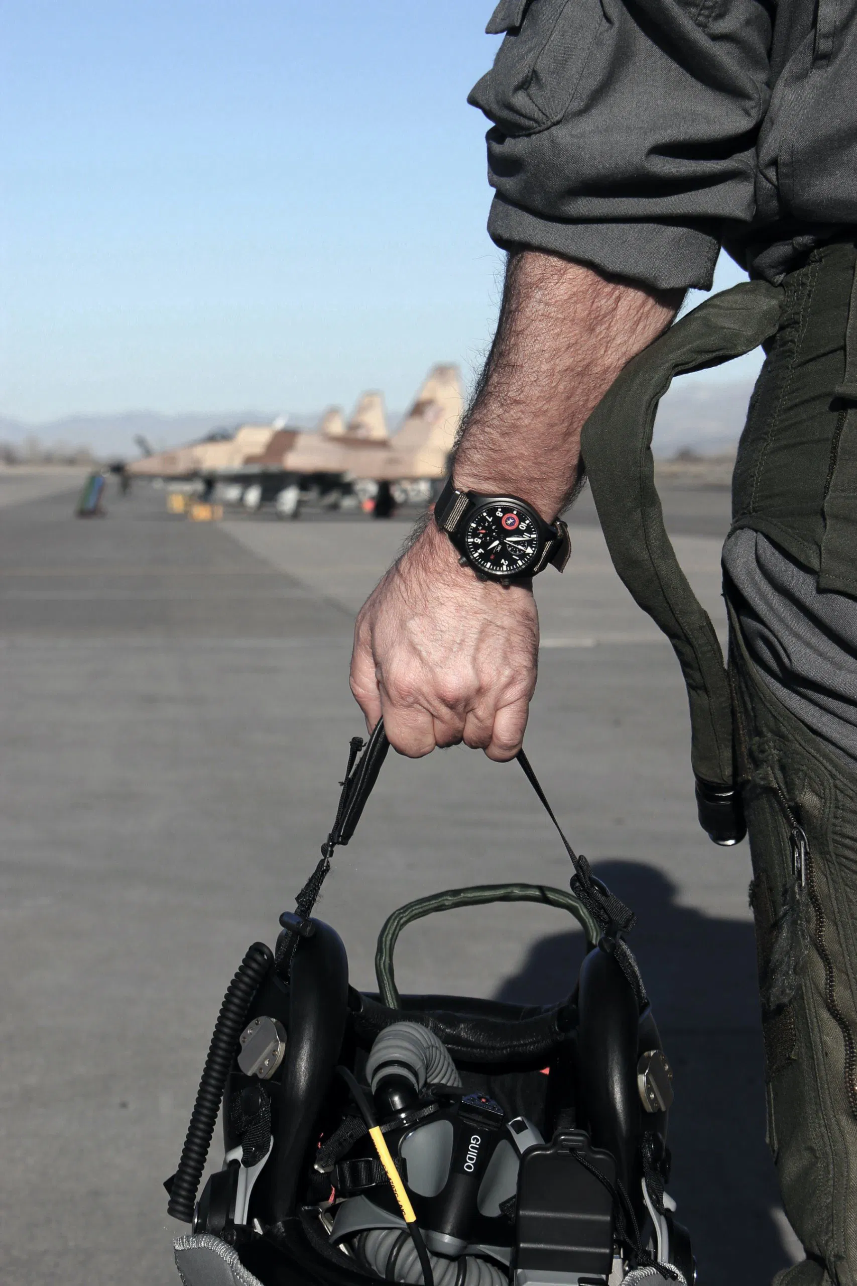 IWC Schaffhausen Pilots watch chronograph top gun edition sfti iw389104