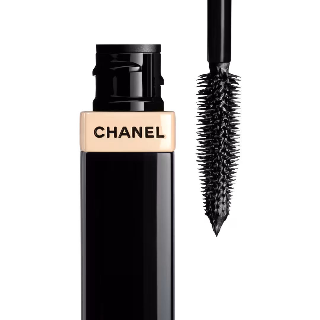 CHANEL  LES BEIGES Volume and Definition Mascara