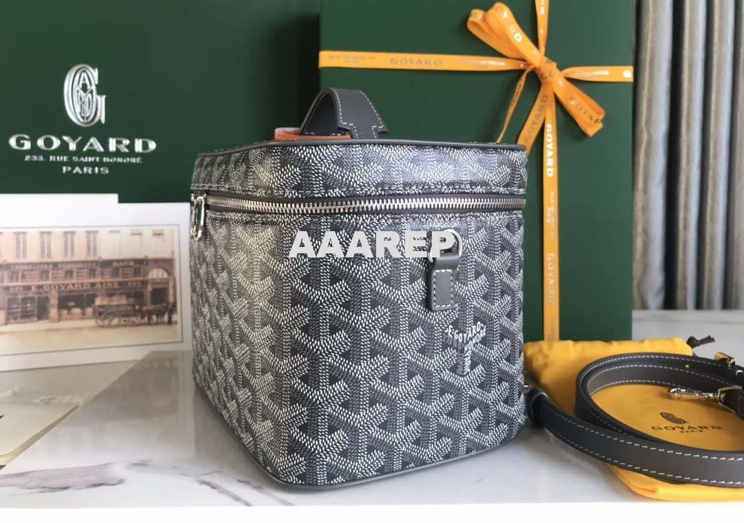 Replica Goyard MUSEVAPMLTY01CL03P Muse Vanity Case PM Bag Gray