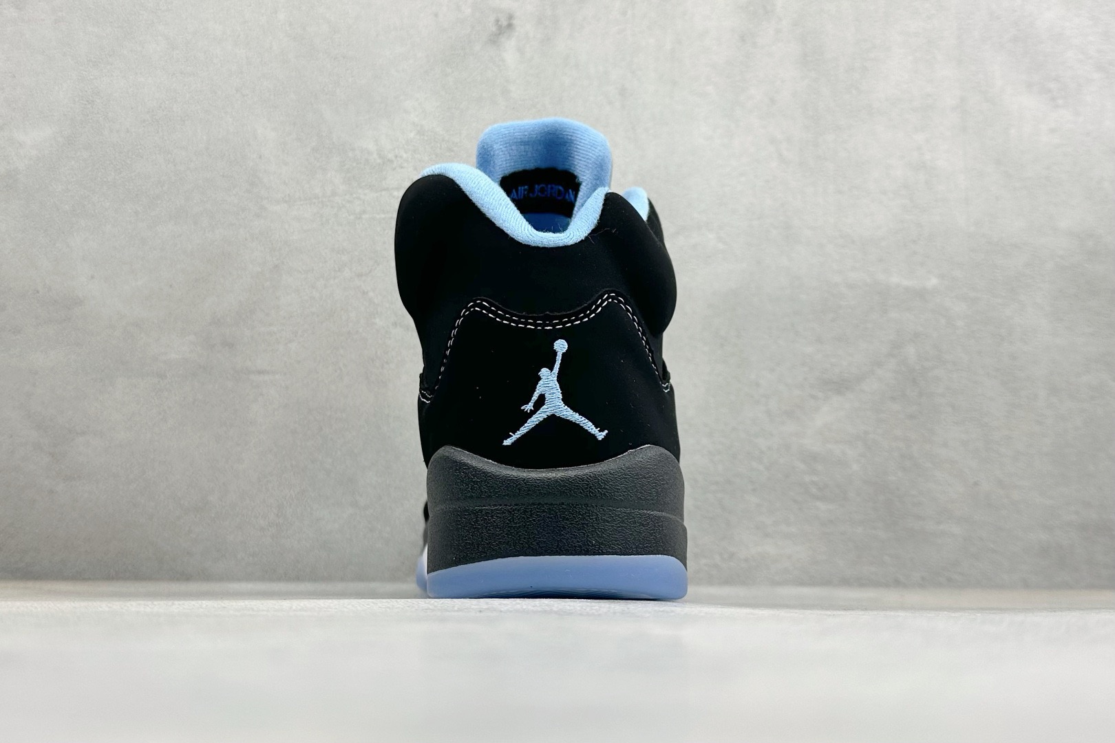 AIR JORDAN 5 Retro 
