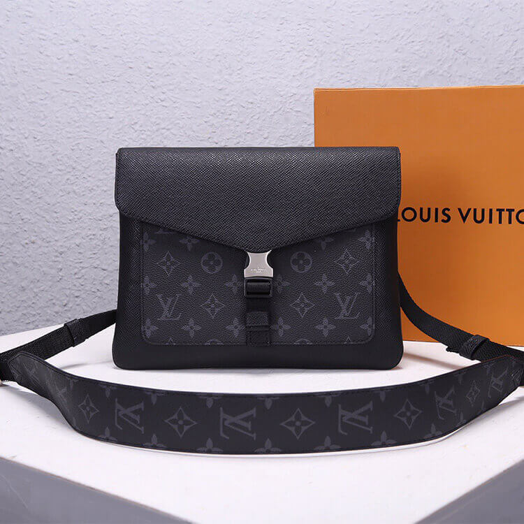 Louis Vuitton Outdoor Flap Messenger
