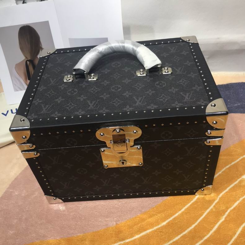 2025 LV  Luggage