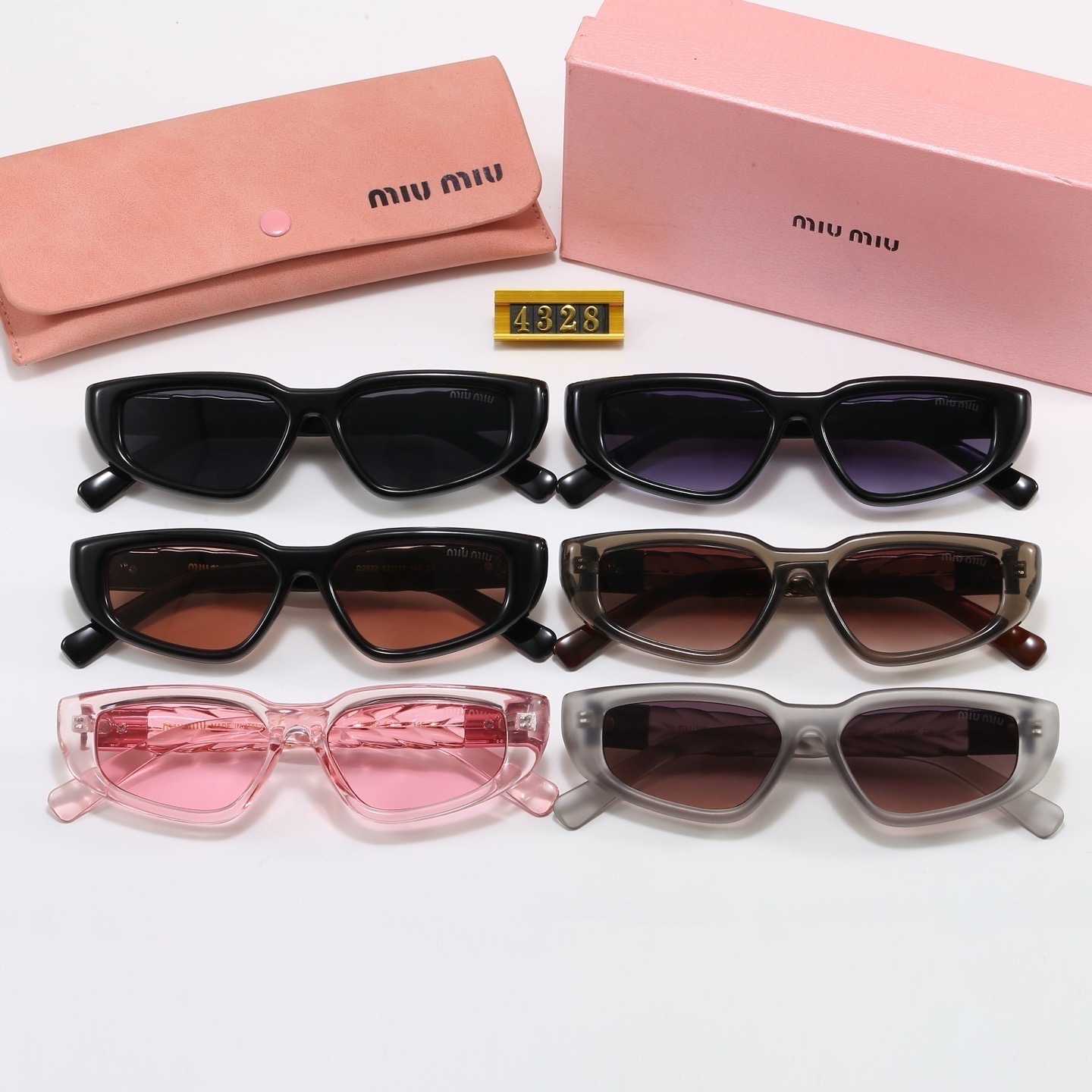 Miu Miu Fashionable Sunglasses