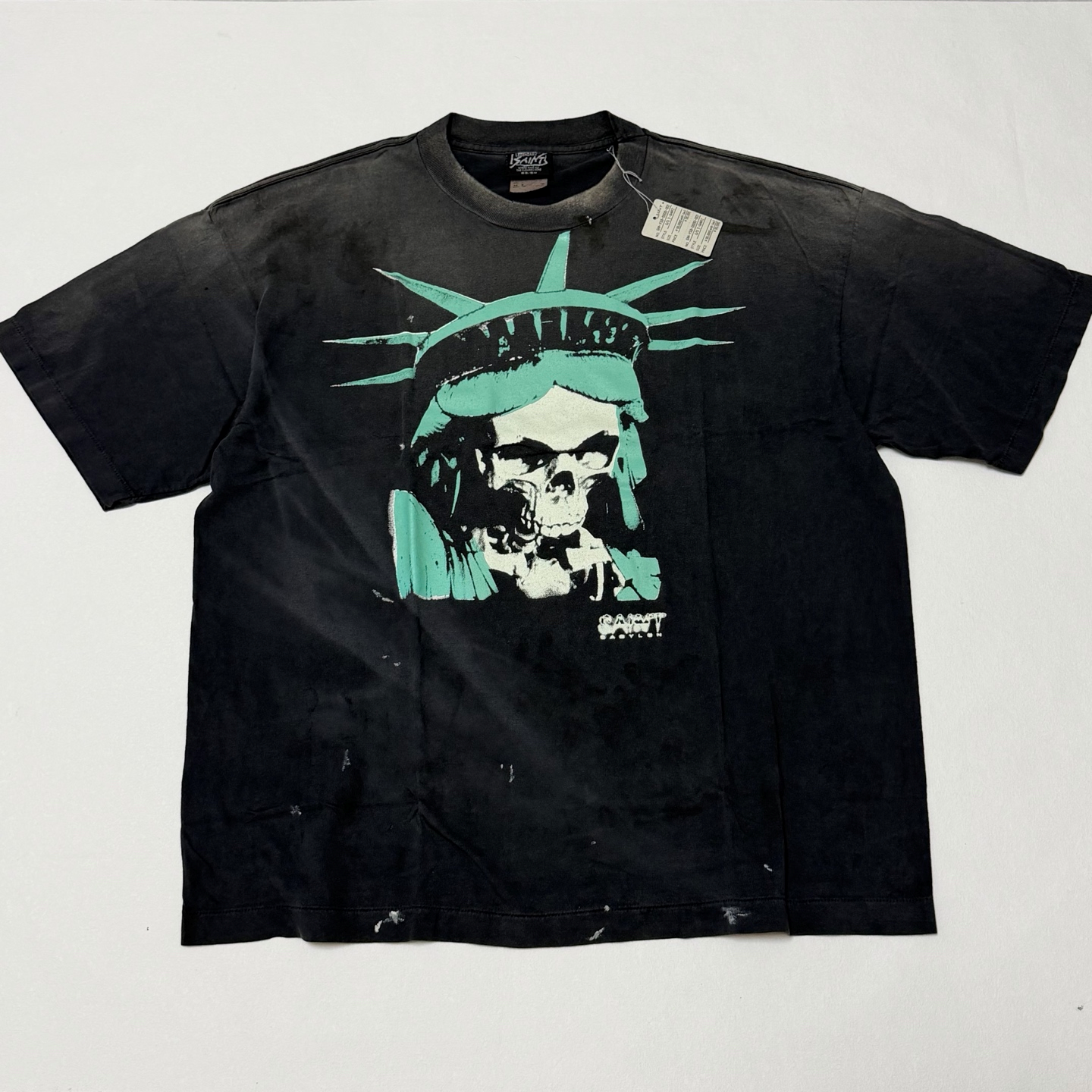 Skeleton Liberty Goddess 666 Printed Distressed Wash Black Short Sleeve Shirt
