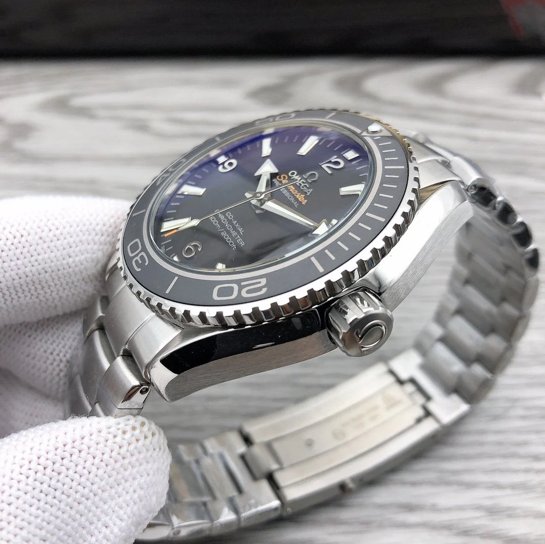 Omega Watch SEAMASTER PROFESSIONAL PLANET OCEAN 600M STEEL CASE BLACK DIAL