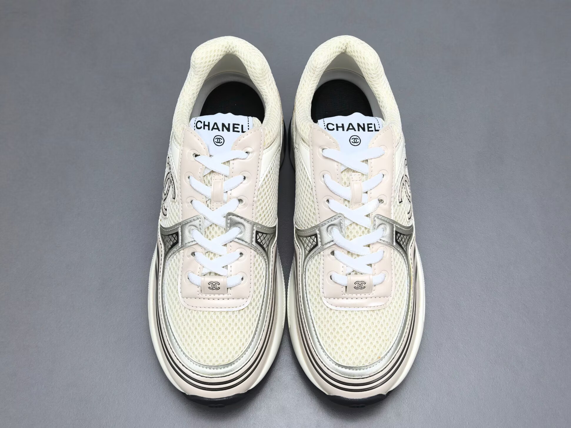 CHNE1 Leather Low Top Sneakers - CCSHOES