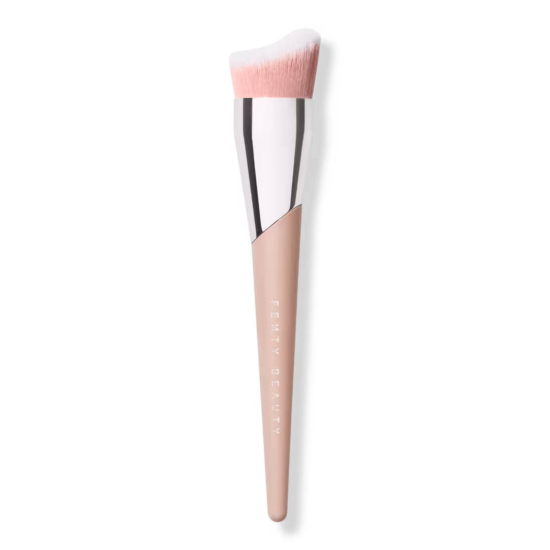 FENTY BEAUTY by Rihanna  Fluid Flex Foundation Brush 165
