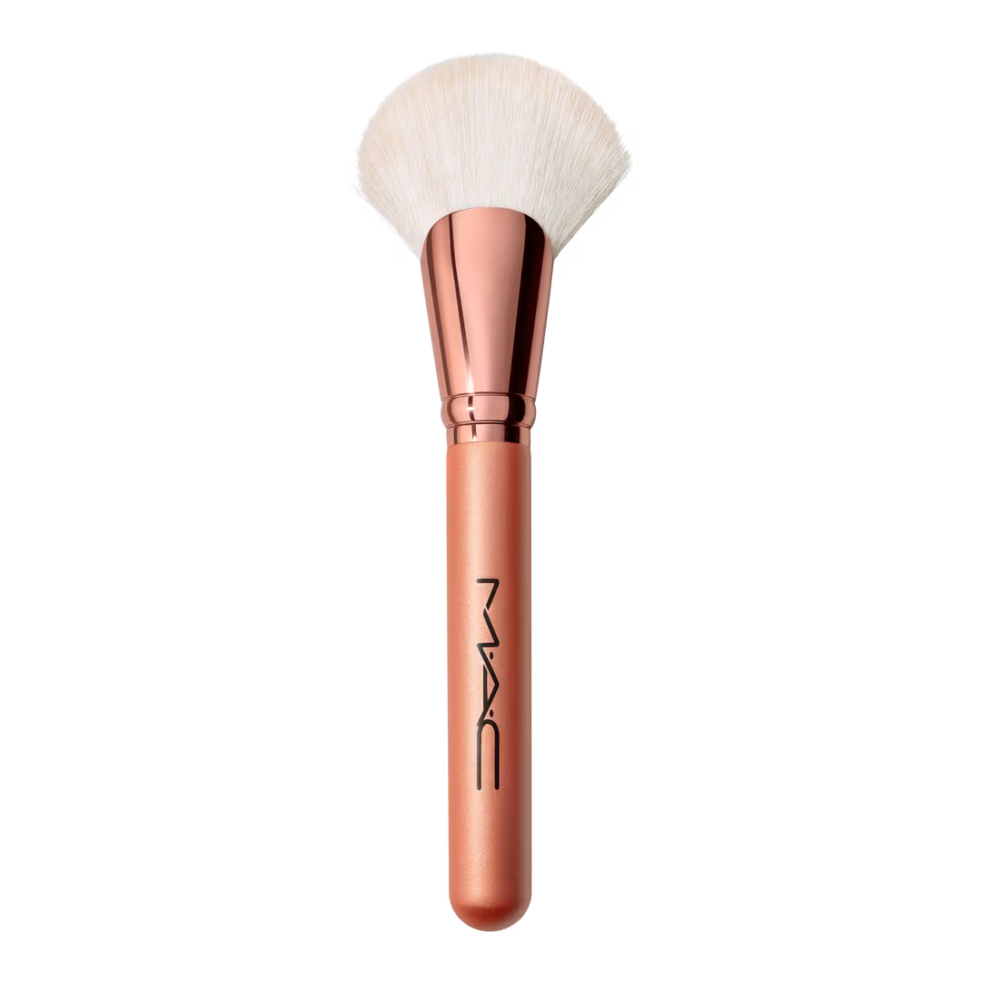 MAC  143S Bronzer Fan Makeup Brush