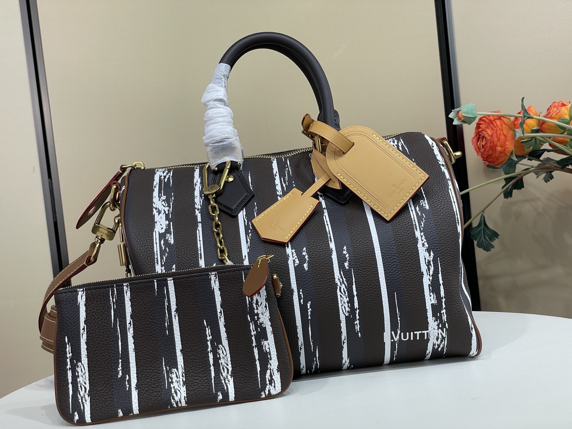 LV Speedy P9 Bandouli �� re 30 handbag
