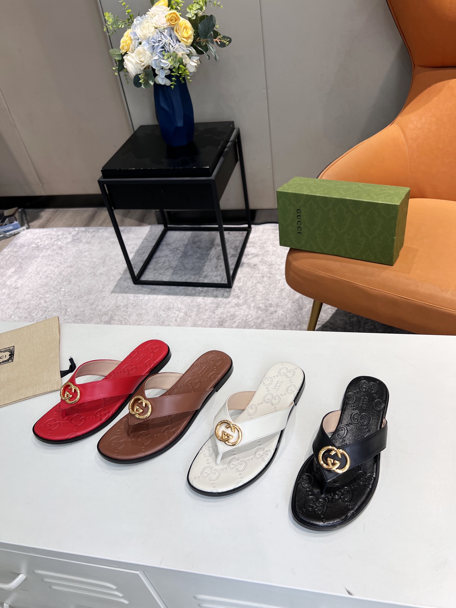 Gucci Interlocking G Thong Sandals