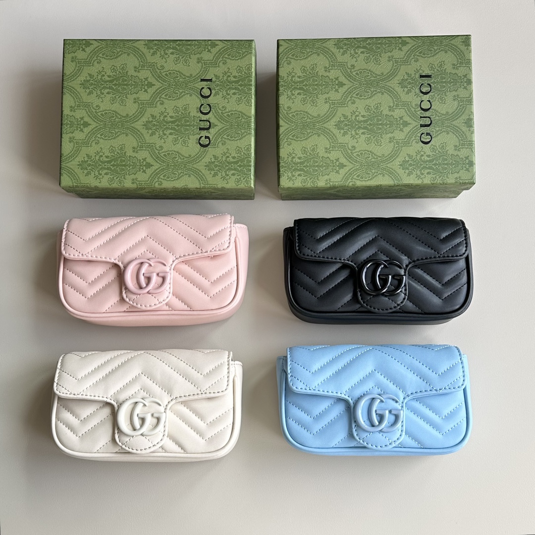 Gucci GG Marmont Super Mini Bag with Black Hardware