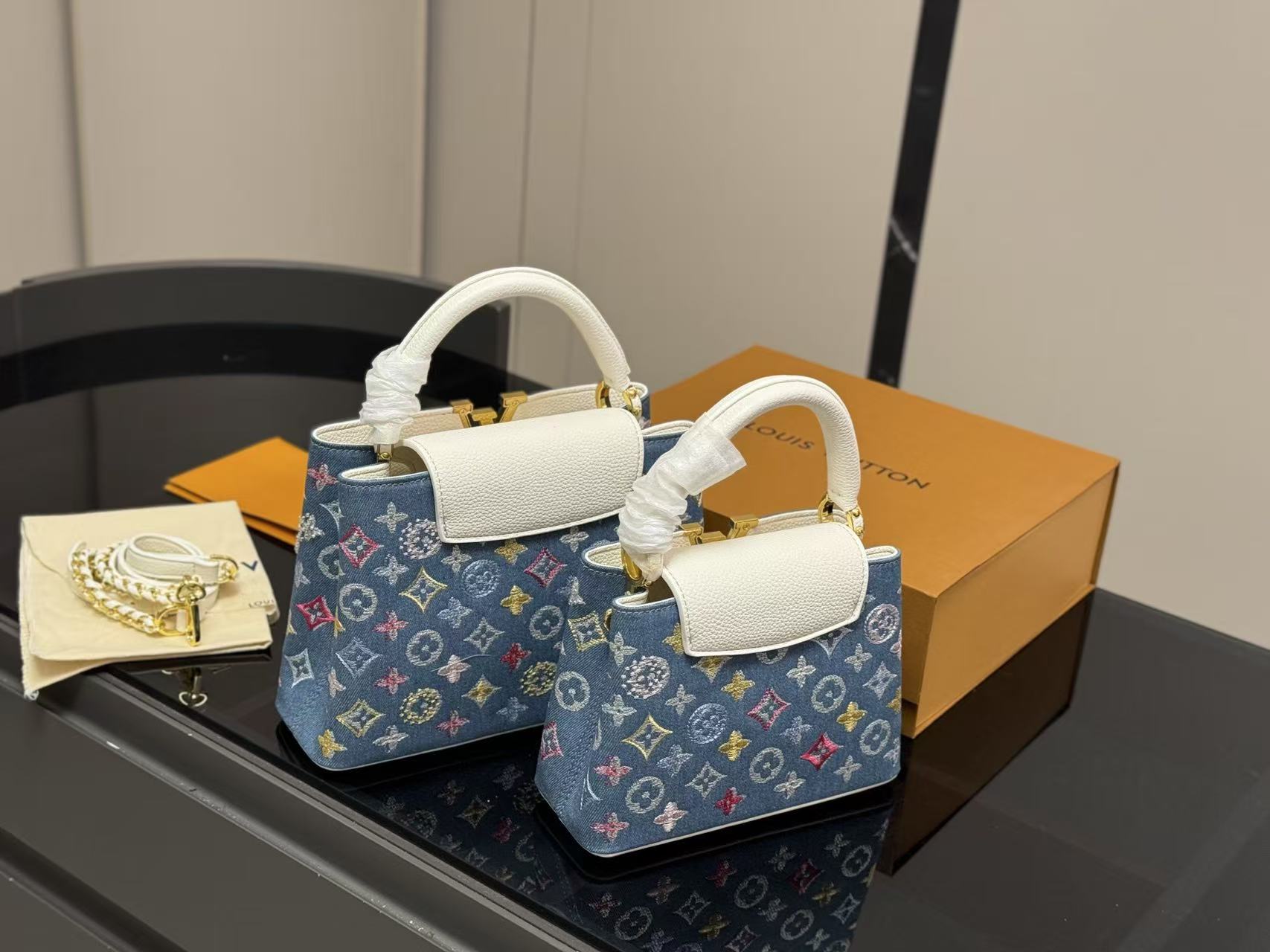 LV Capucines BB handbag