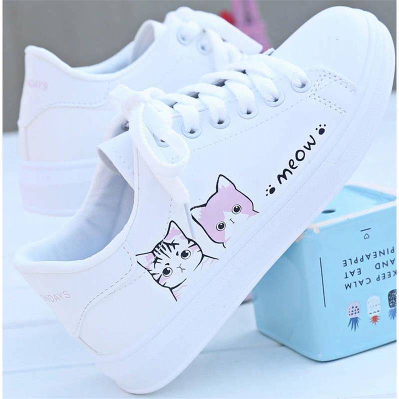 Women's Classic Low-Top Sneakers