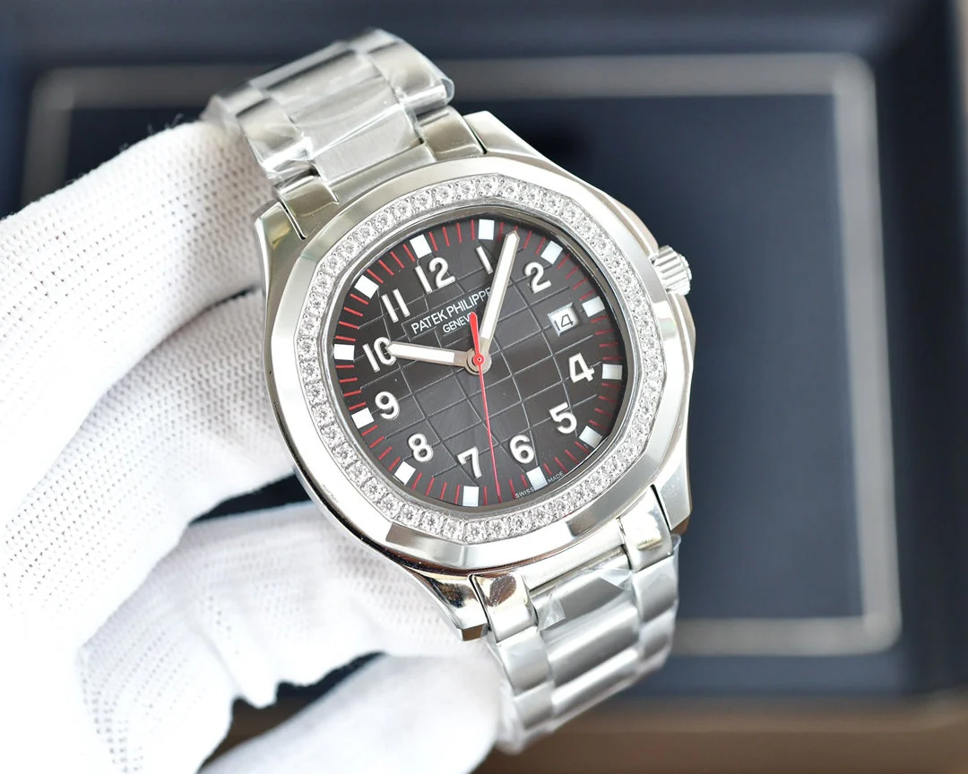 Patek Watch NAUTILUS STEEL CASE 42MM DIAMOND BEZEL