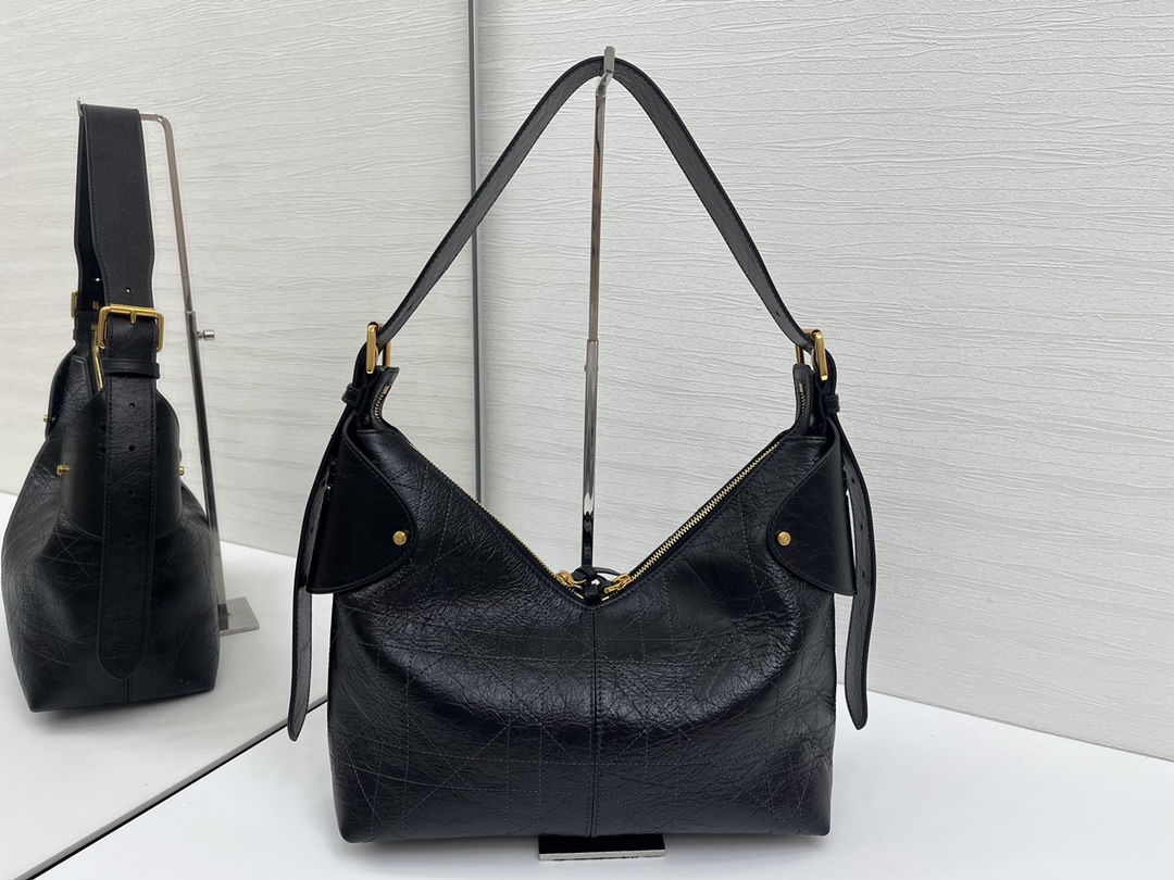 Dior Bags Dior Voyage (10A Mirror Version)