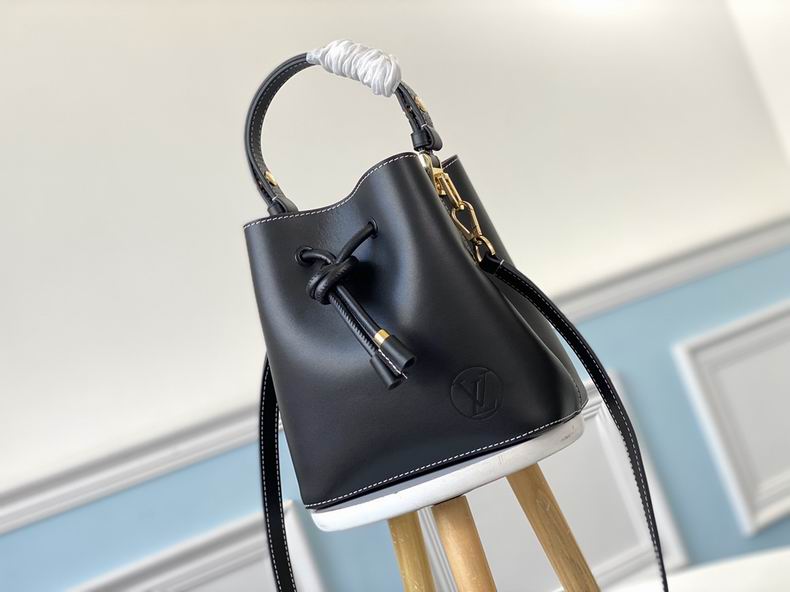 LV M45396 20x20x13 cm gf