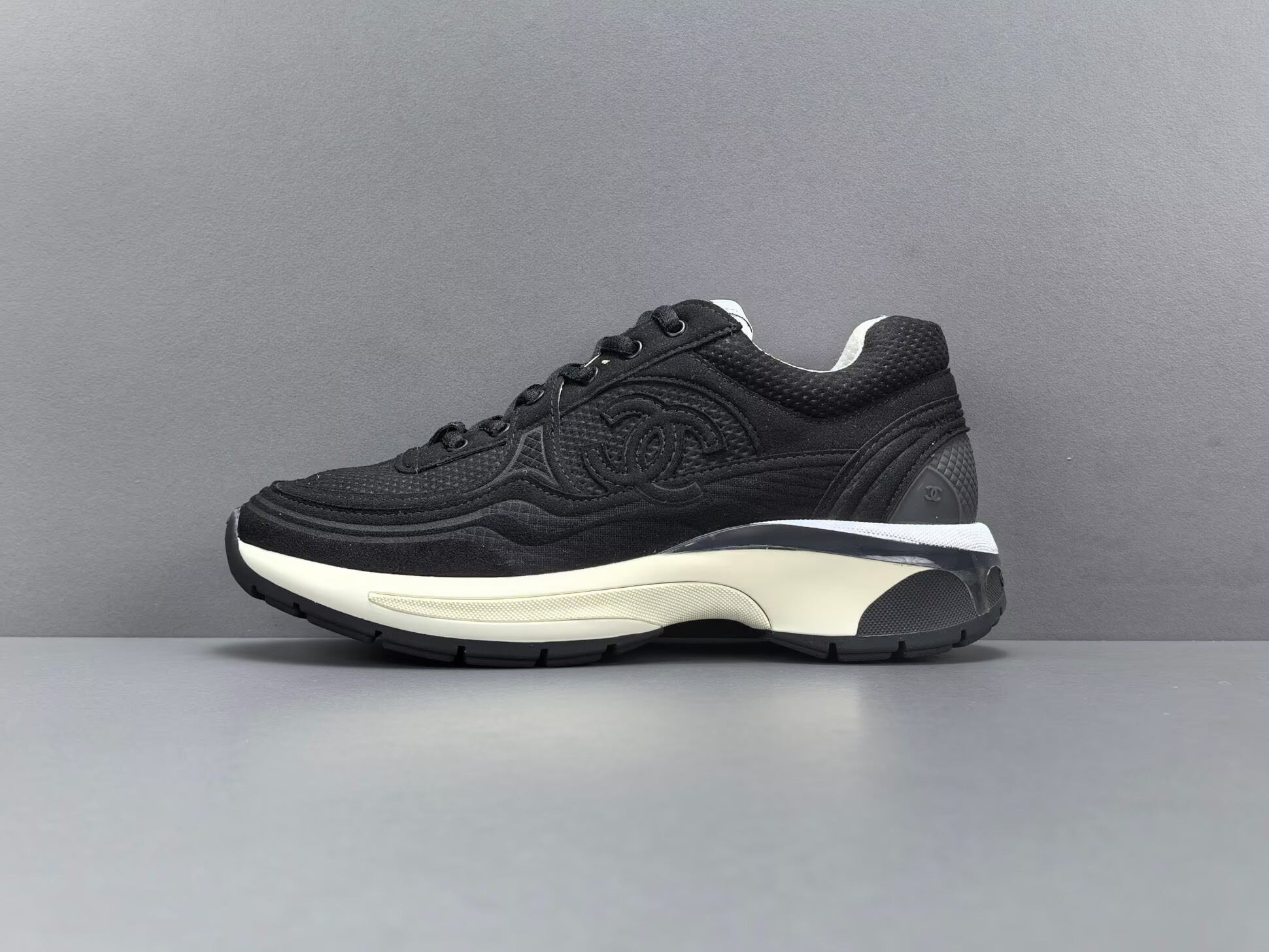 CHNE1 Leather Low Top Sneakers - CCSHOES