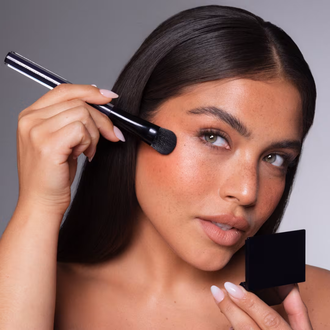 Kevyn Aucoin  Cream/Powder Highlighter Brush