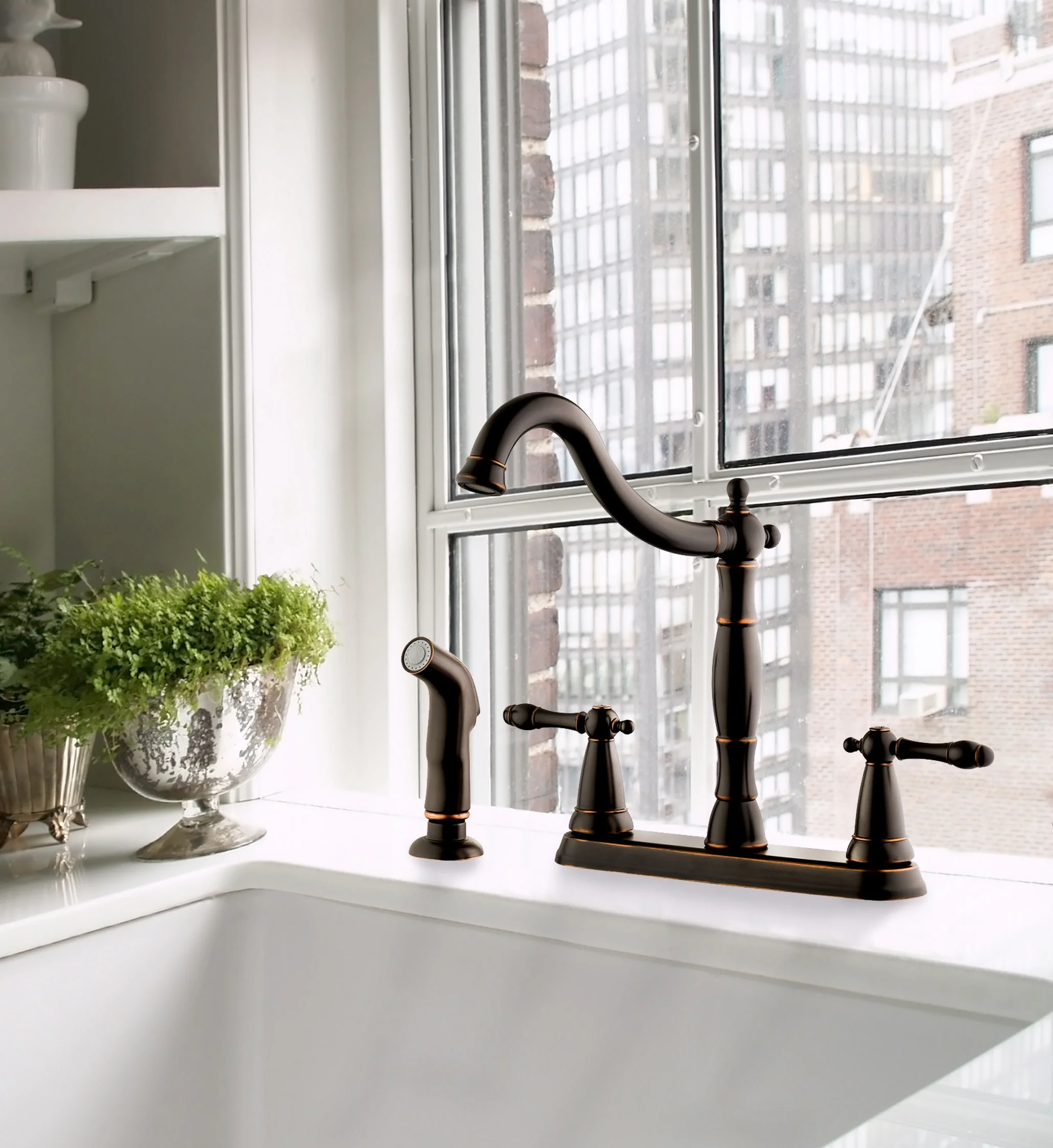 Design House Oakmont Kitchen Faucet with Side Sprayer in Oil Rubbed Bronze