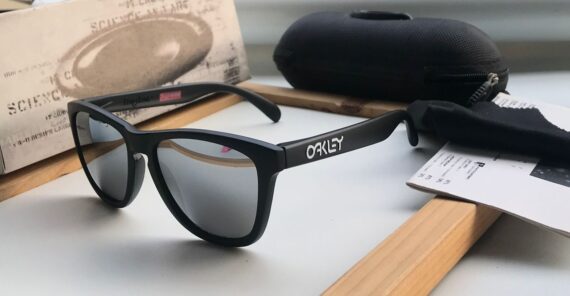 Oakley frogskins 3