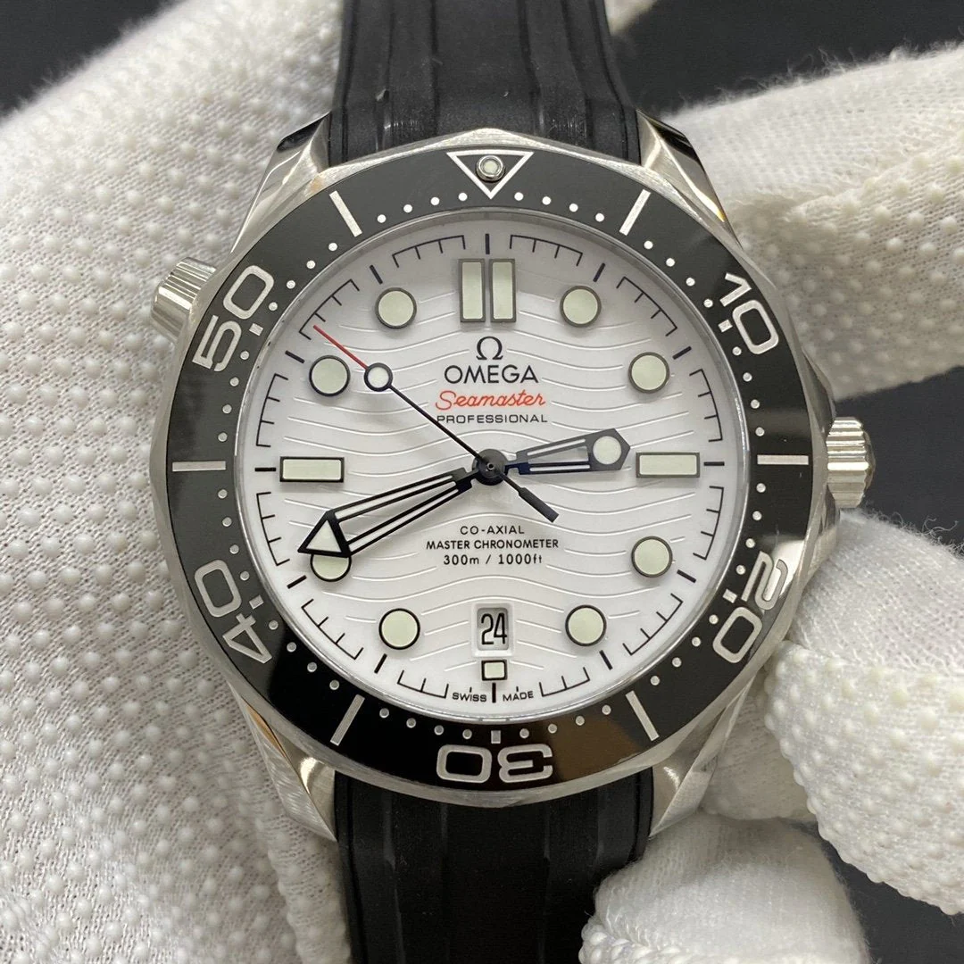 Omega Watch SEAMASTER PROFESSIONAL 300 BLACK CERAMIC WHITE DIAL