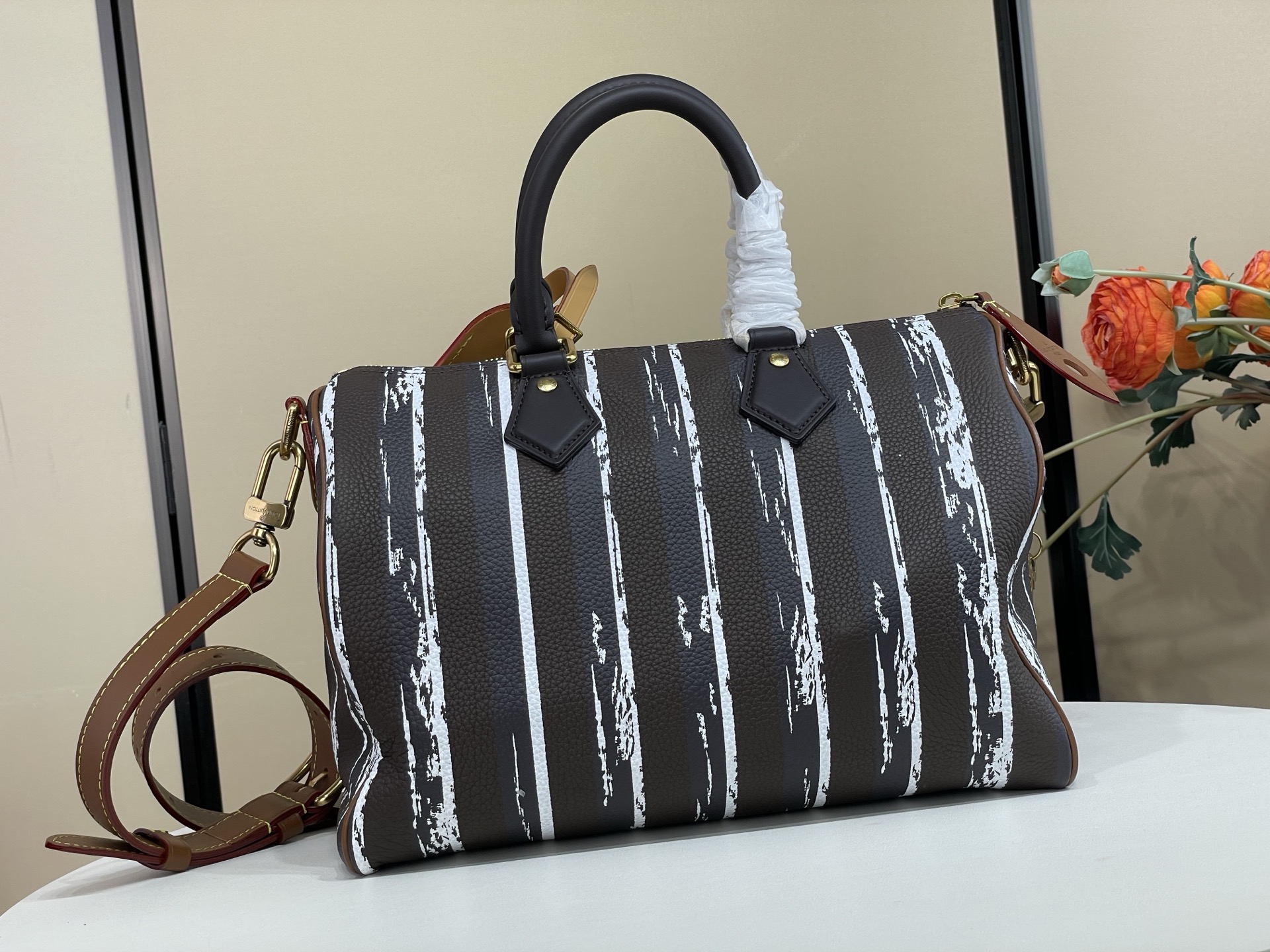 LV Speedy P9 Bandouli �� re 30 handbag