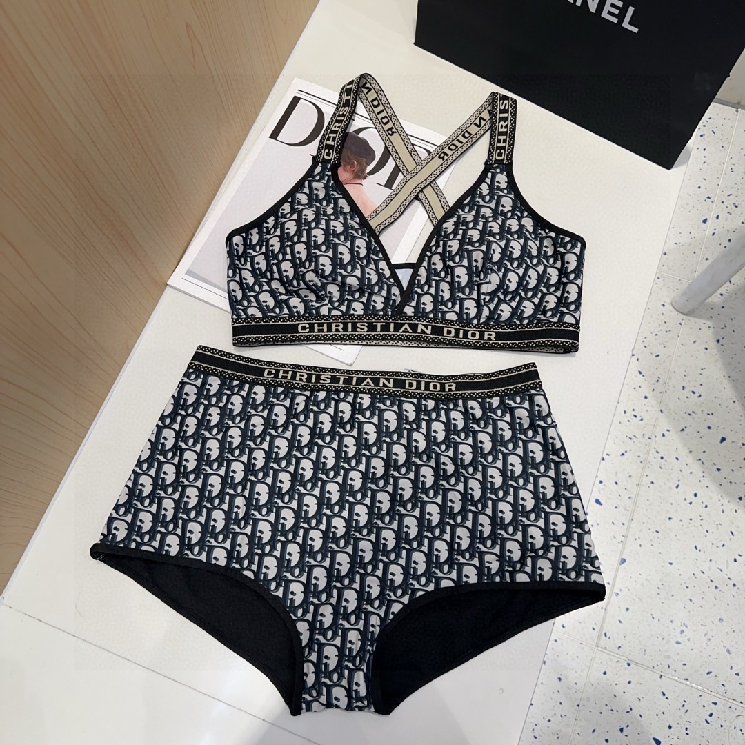 D Letter Monogram Two-piece Swimsuit Set  YVTS0301014