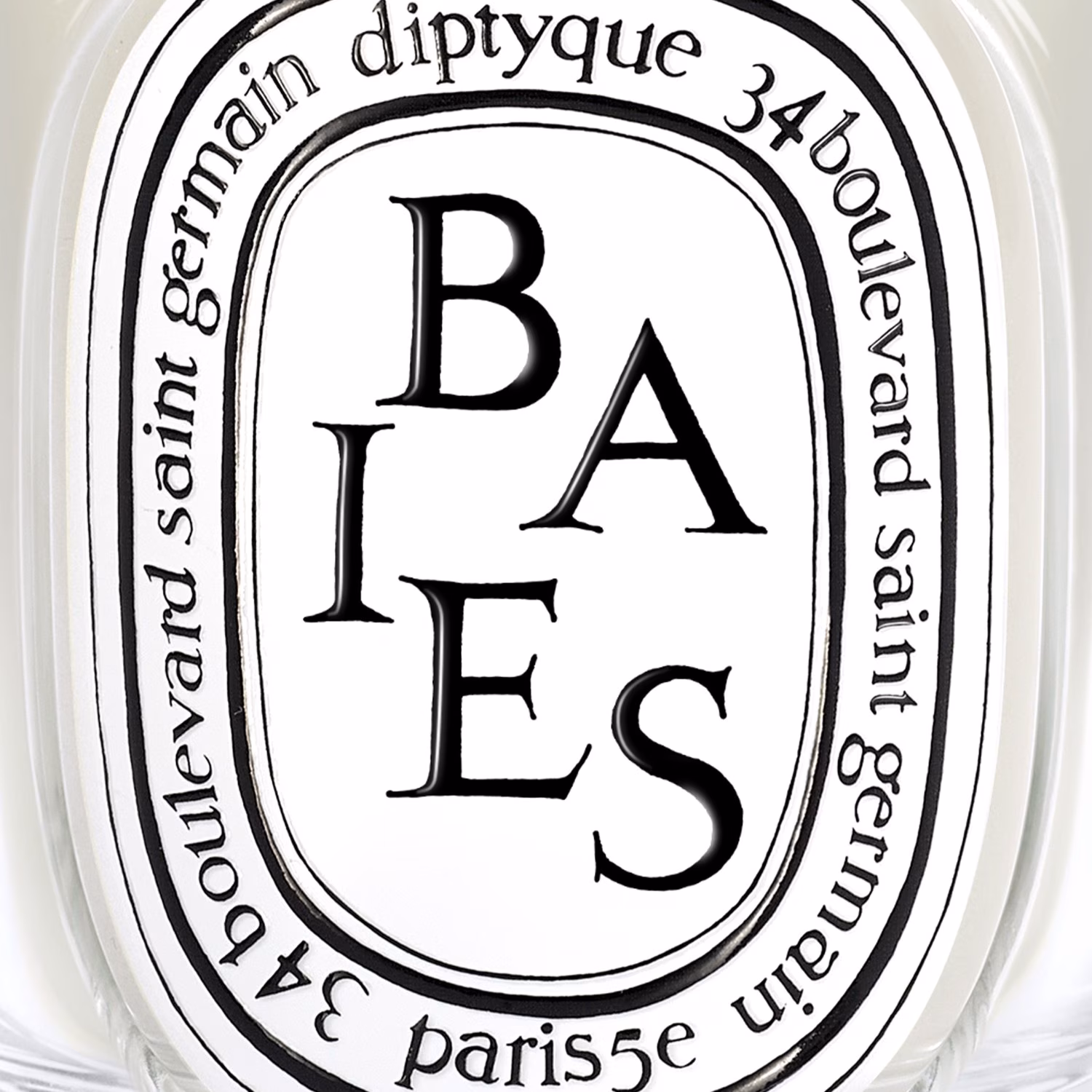 Baies Classic Candle