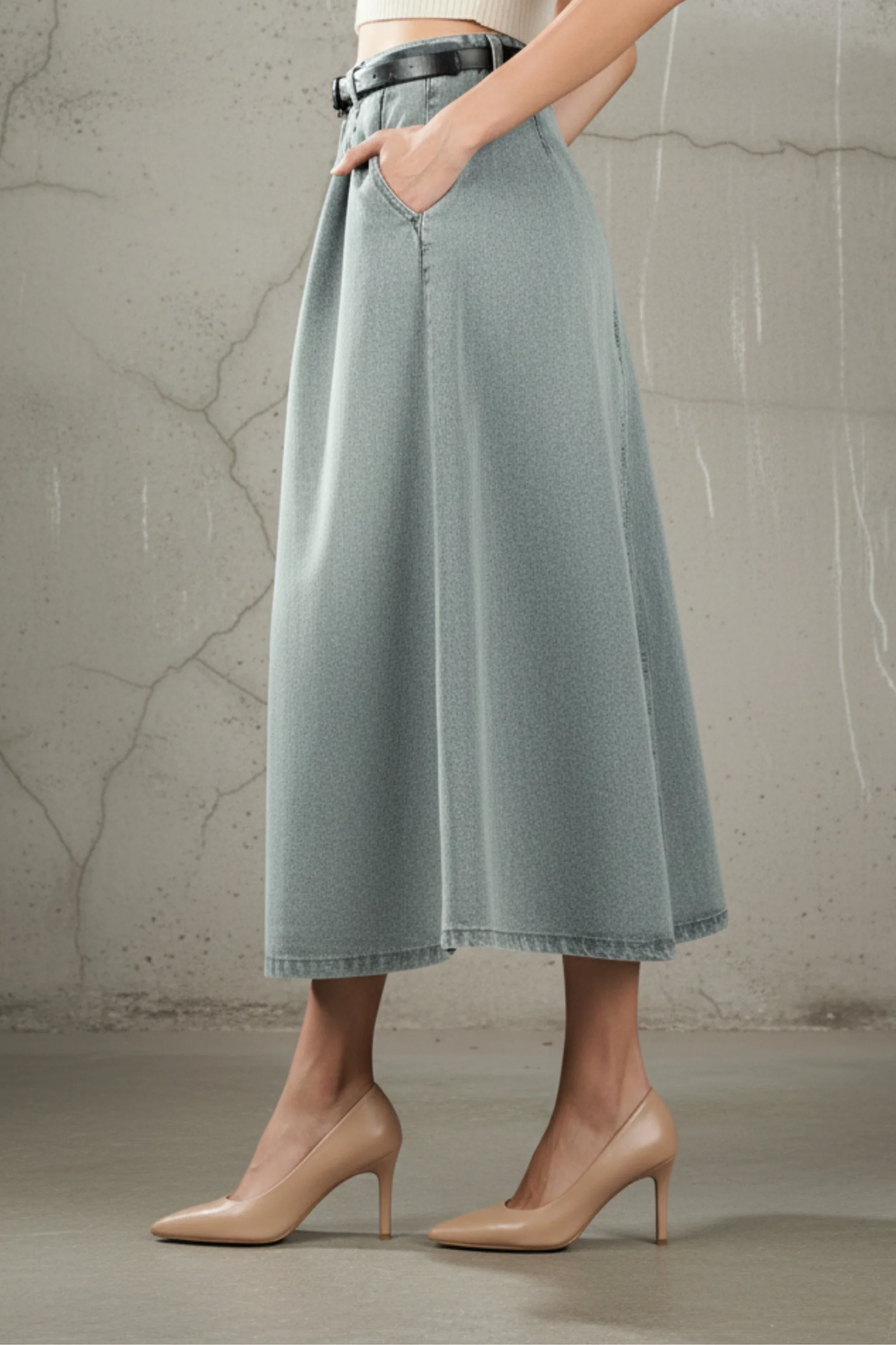 Denim A-line skirt With Belt