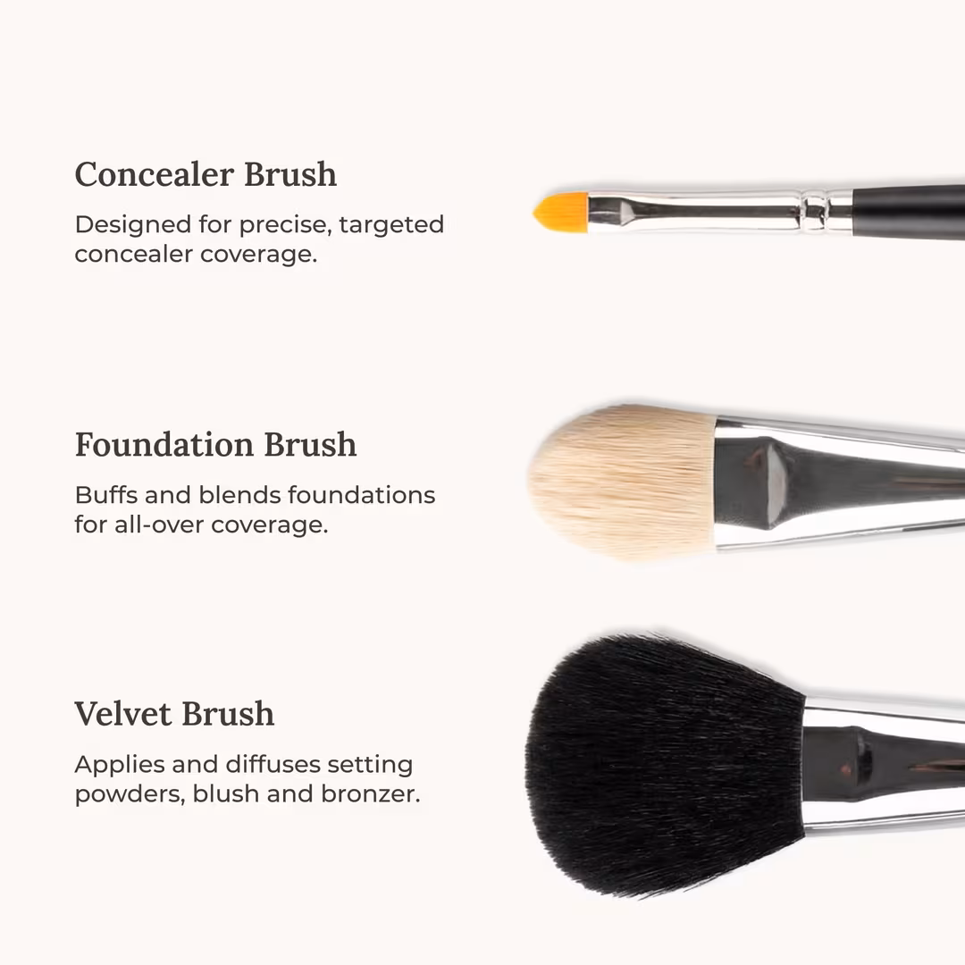 AMAZING COSMETICS  Essential 3-Piece Complexion Brush Set