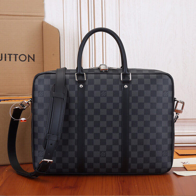 Louis Vuitton Porte-Documents Voyage PM