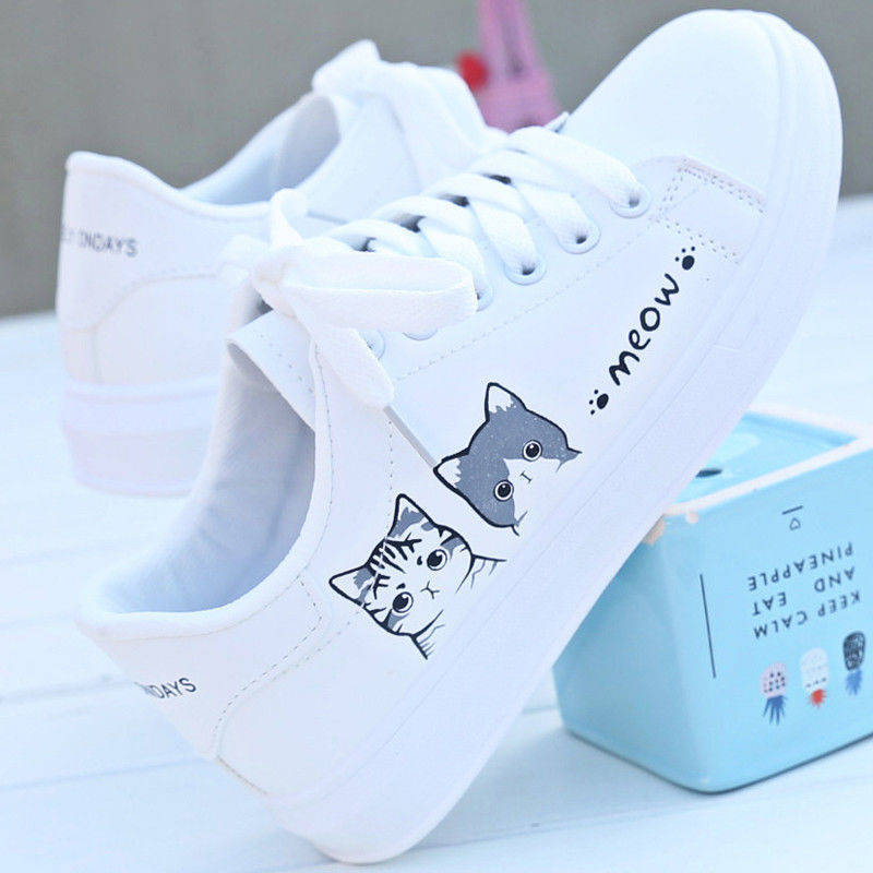 Women's Classic Low-Top Sneakers
