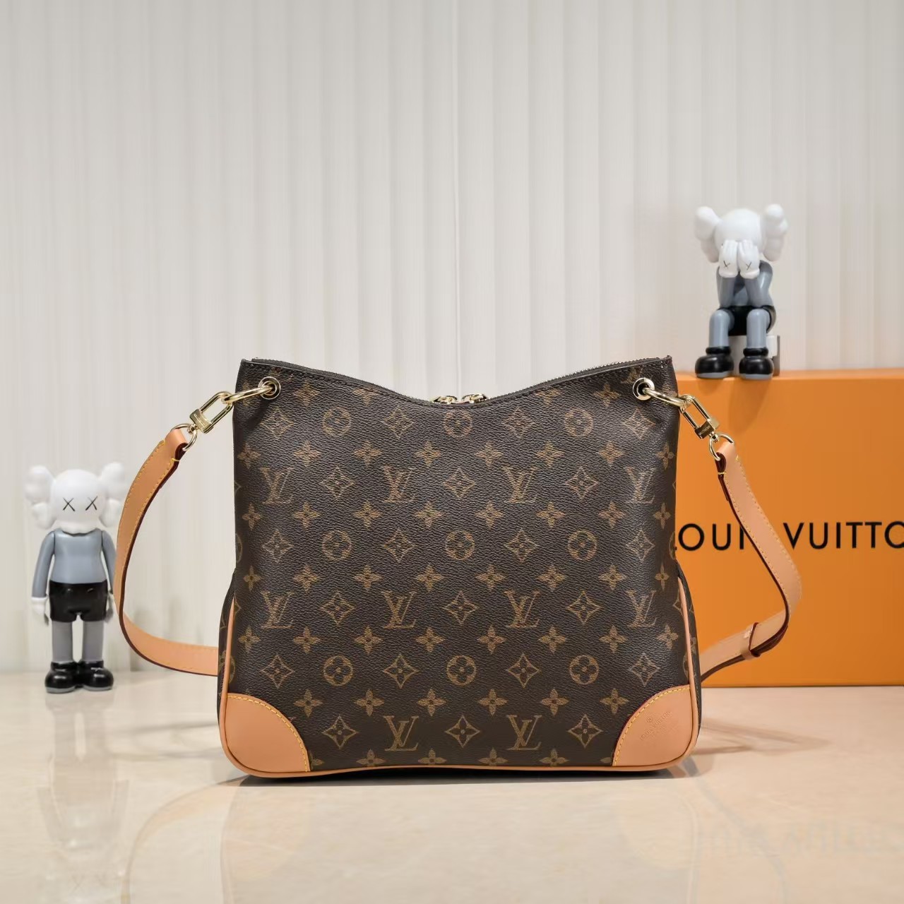 New autumn-winter Odeon checkered crossbody bag