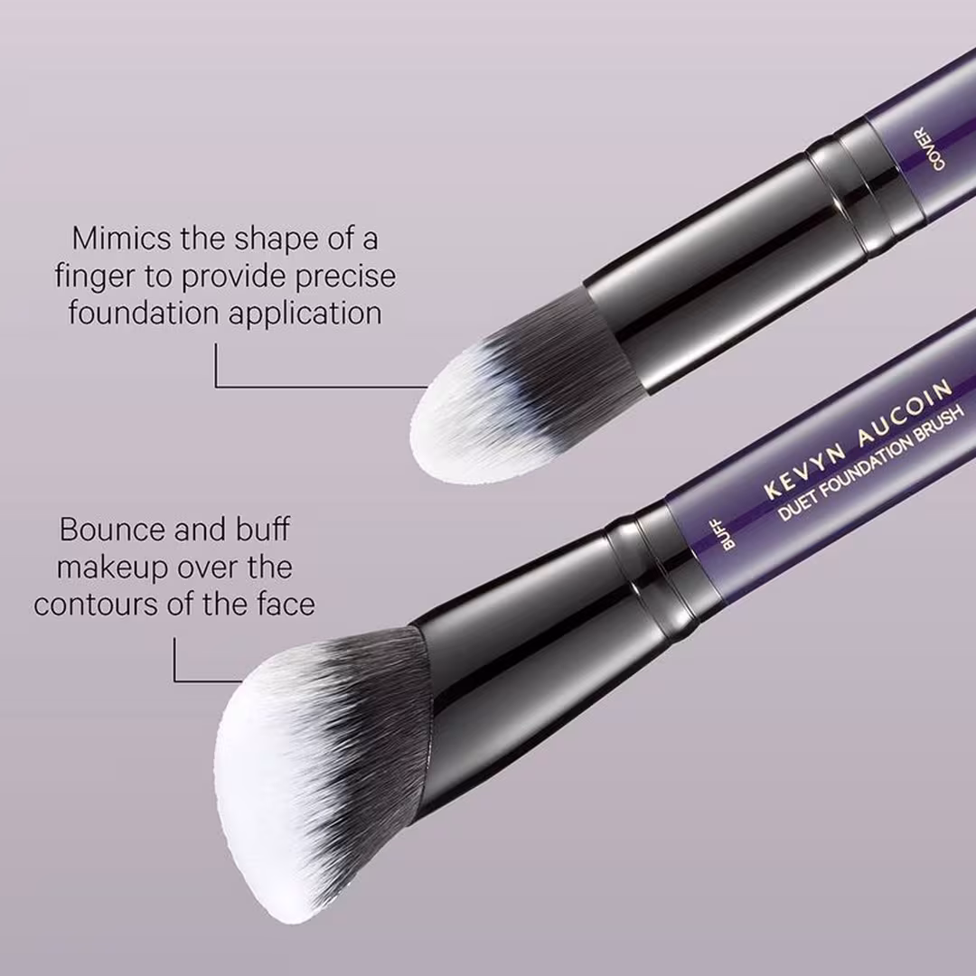 Kevyn Aucoin  Duet Foundation Brush