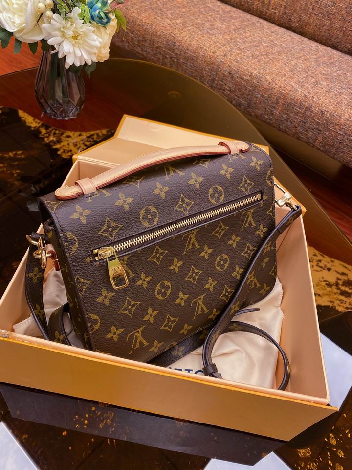 LV Pochette Metis M44876 25x19x9 cm gf