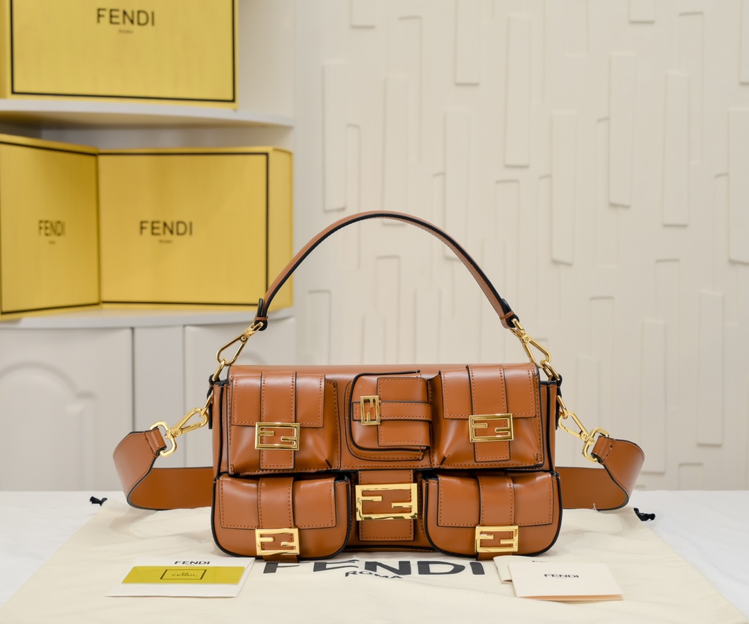 Fendi Baguette Multi-Pocket Leather Bag