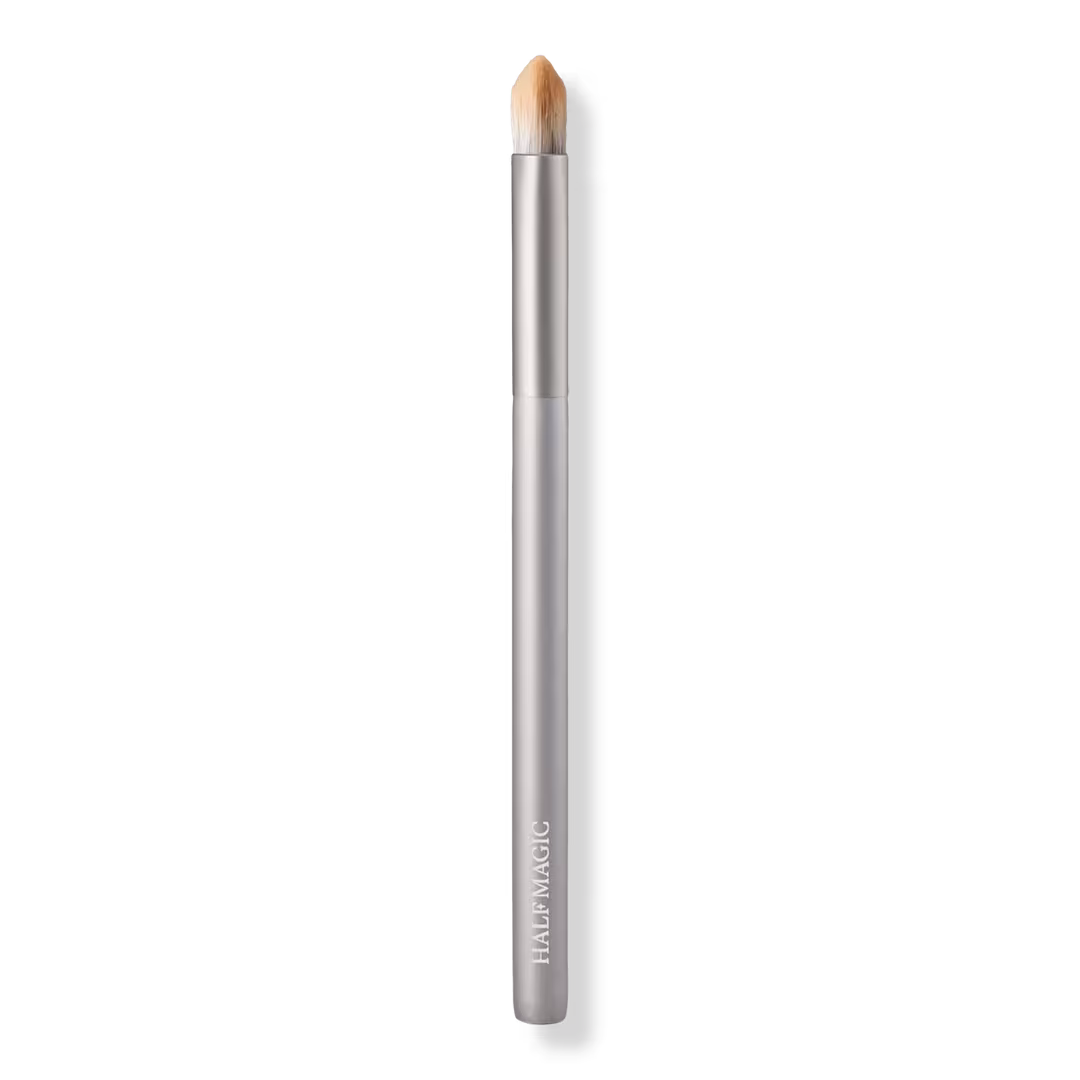 HALF MAGIC  Pyramid Eyeshadow Brush