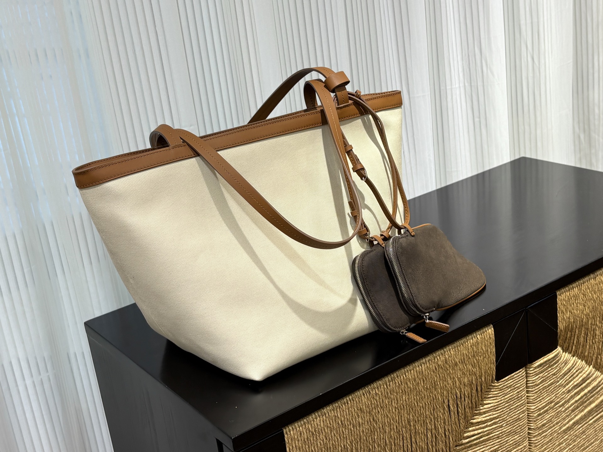 THE Row TR handbag