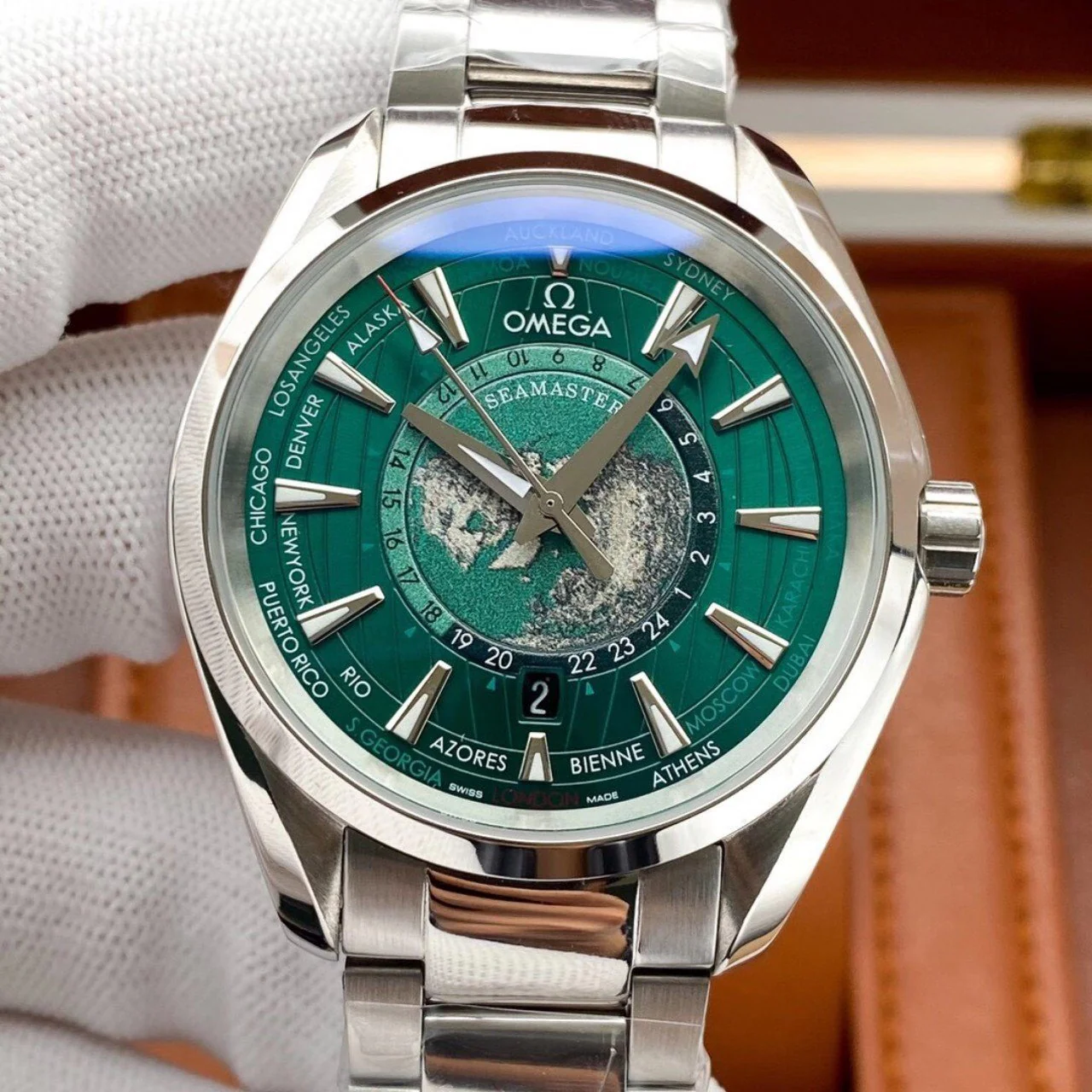 Omega Watch  AQUA TERRA 150M WORLDTIMER GREEN DIAL