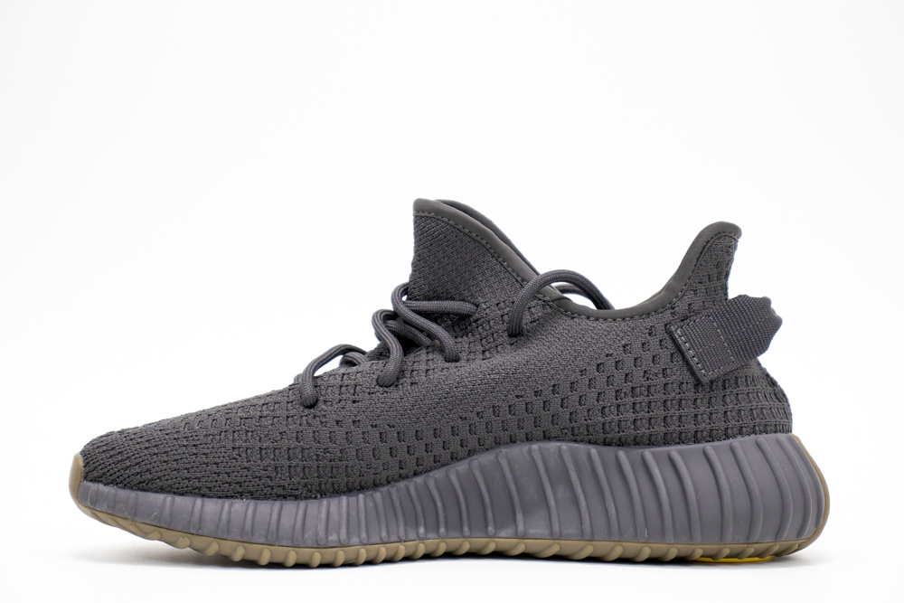 YEEZY 350 V2 “CINDER” REPLICA