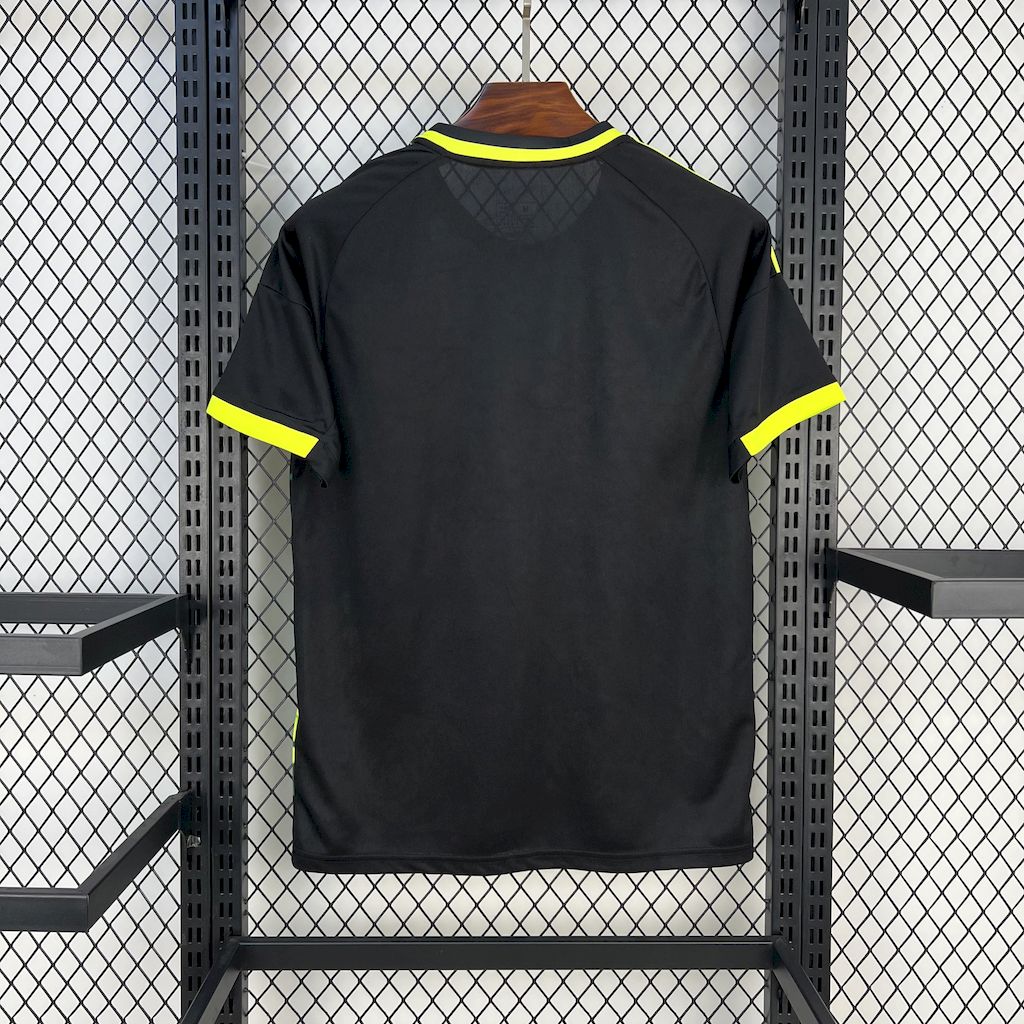 2025/2026 Real Madrid Special Edition Football Shirt （Fan Edition）