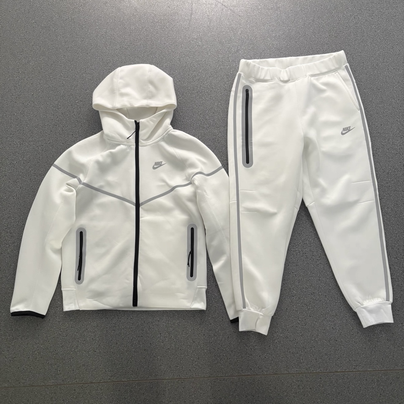 Nike Tech Sportswear Tech Fleece Windrunner - CCSHOES
