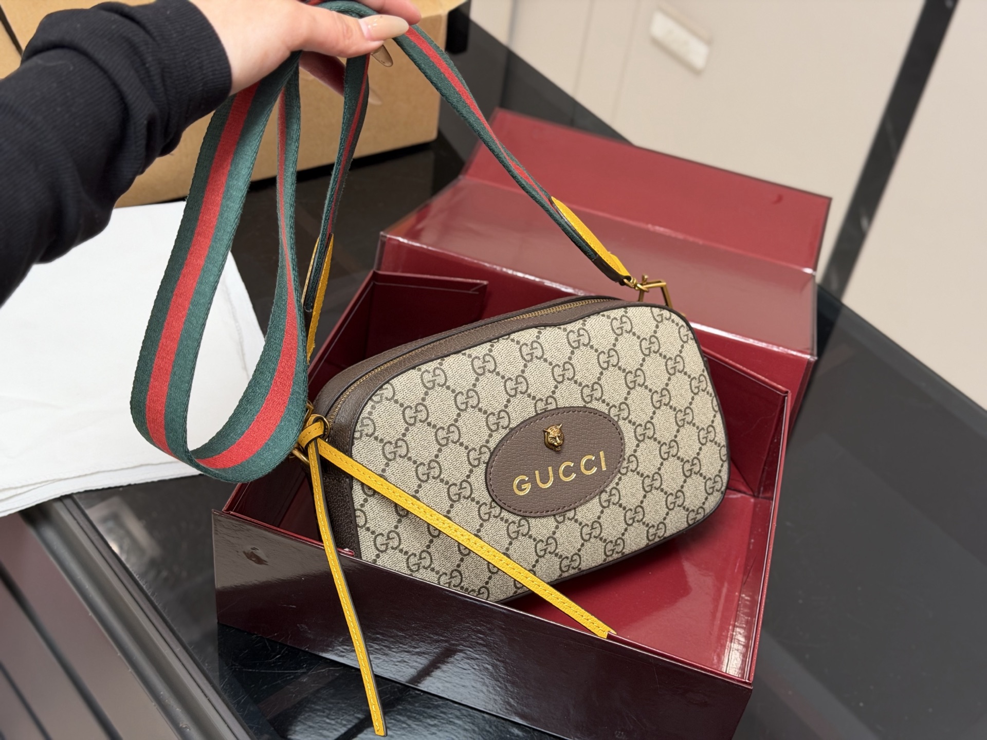 Gucci NeoVintage Camera Messenger Bag